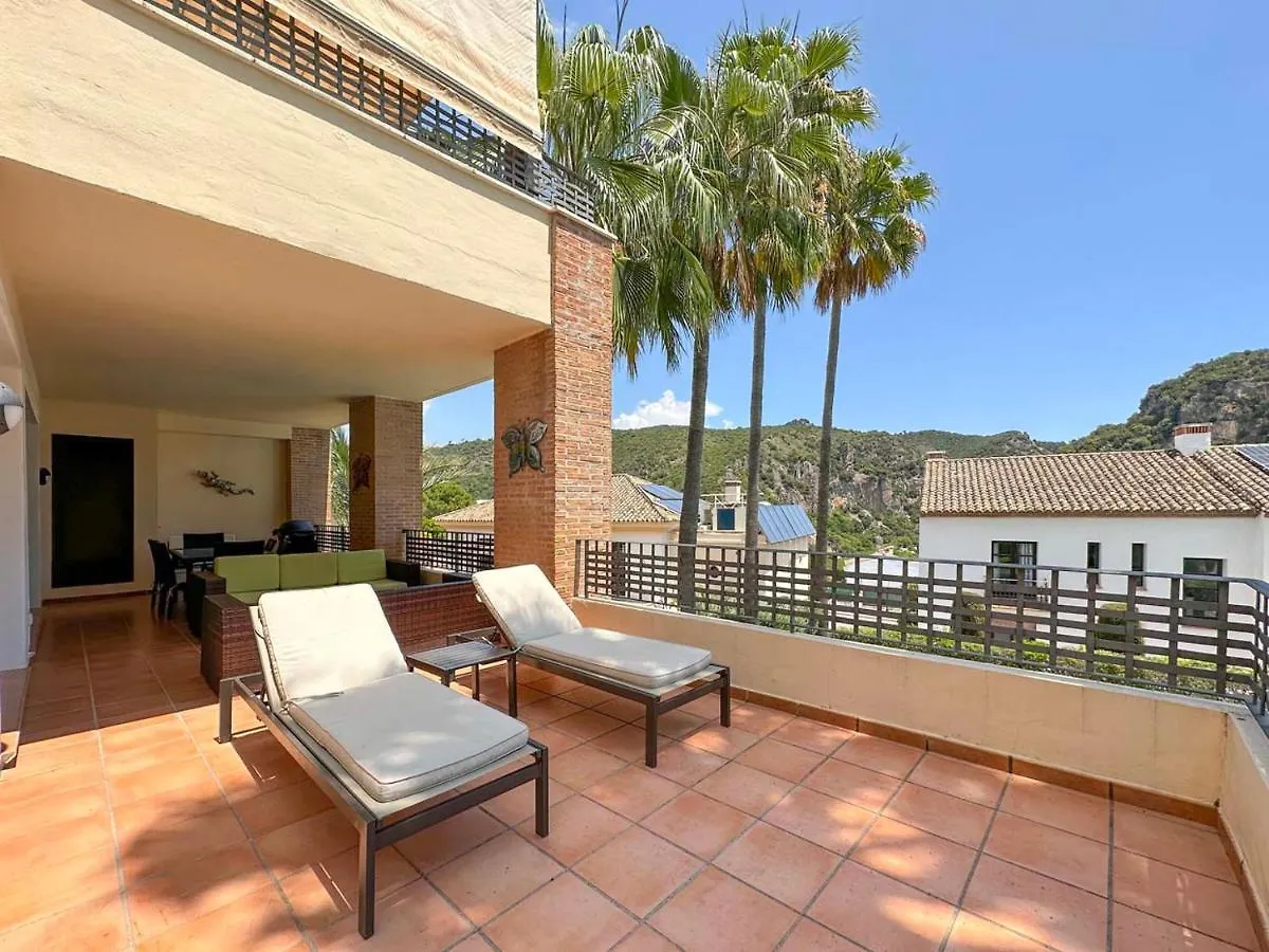 Benahavis Luxury Apartment