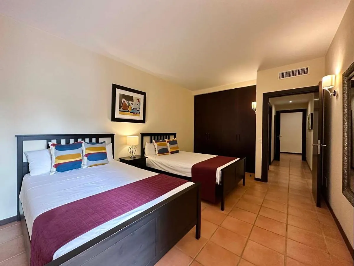 Benahavis Luxury Apartment 0*,